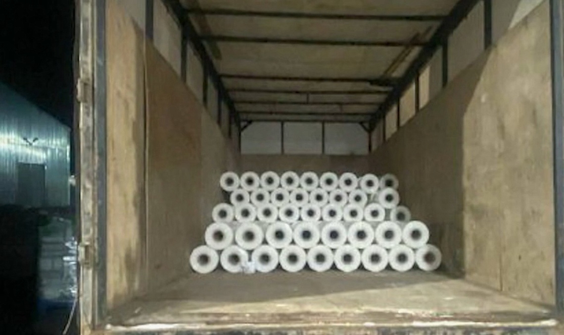 В Бессоновском районе кладовщица украла 225 рулонов полимерной пленки